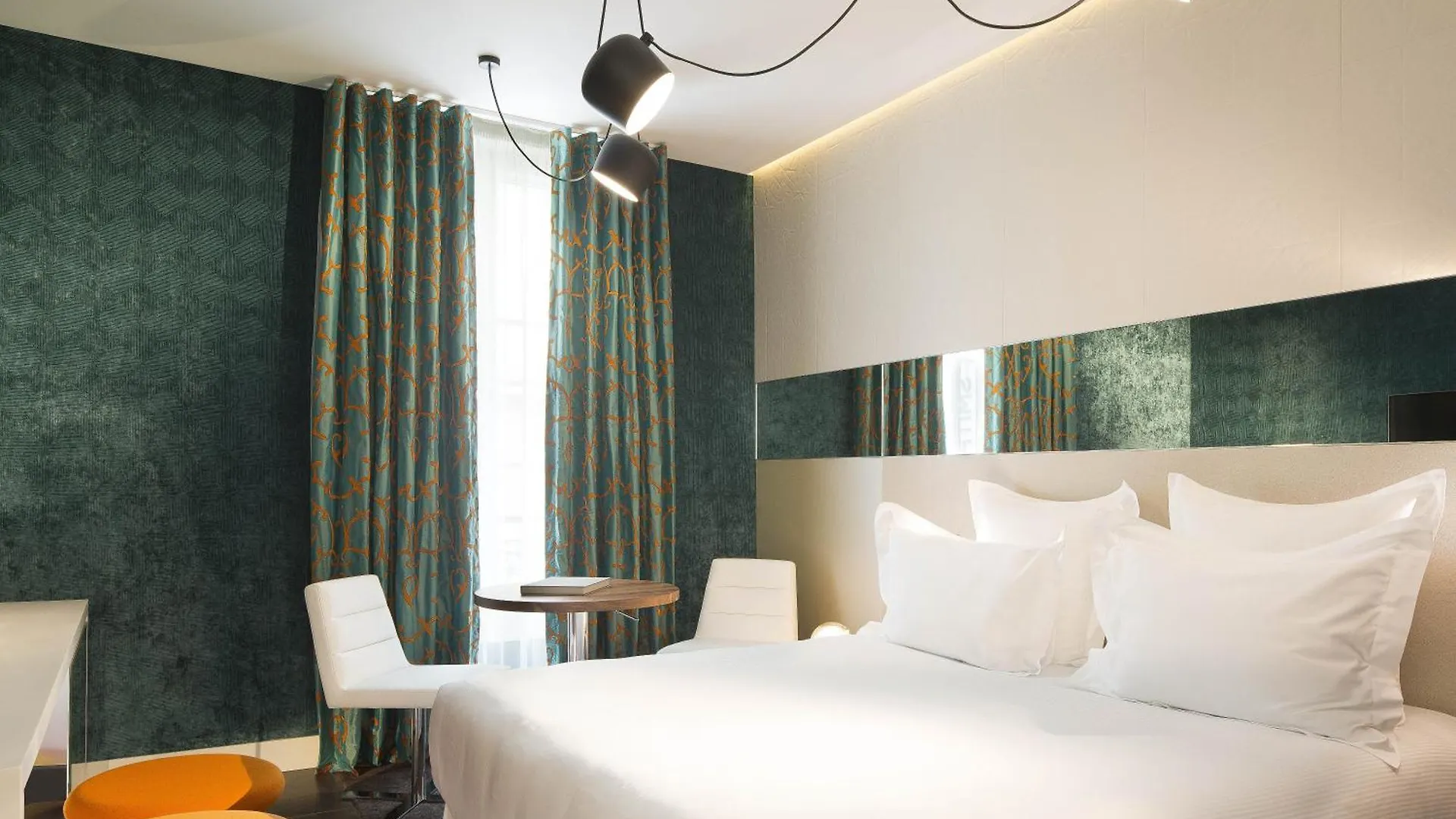 Hotel Dupond-smith 5*